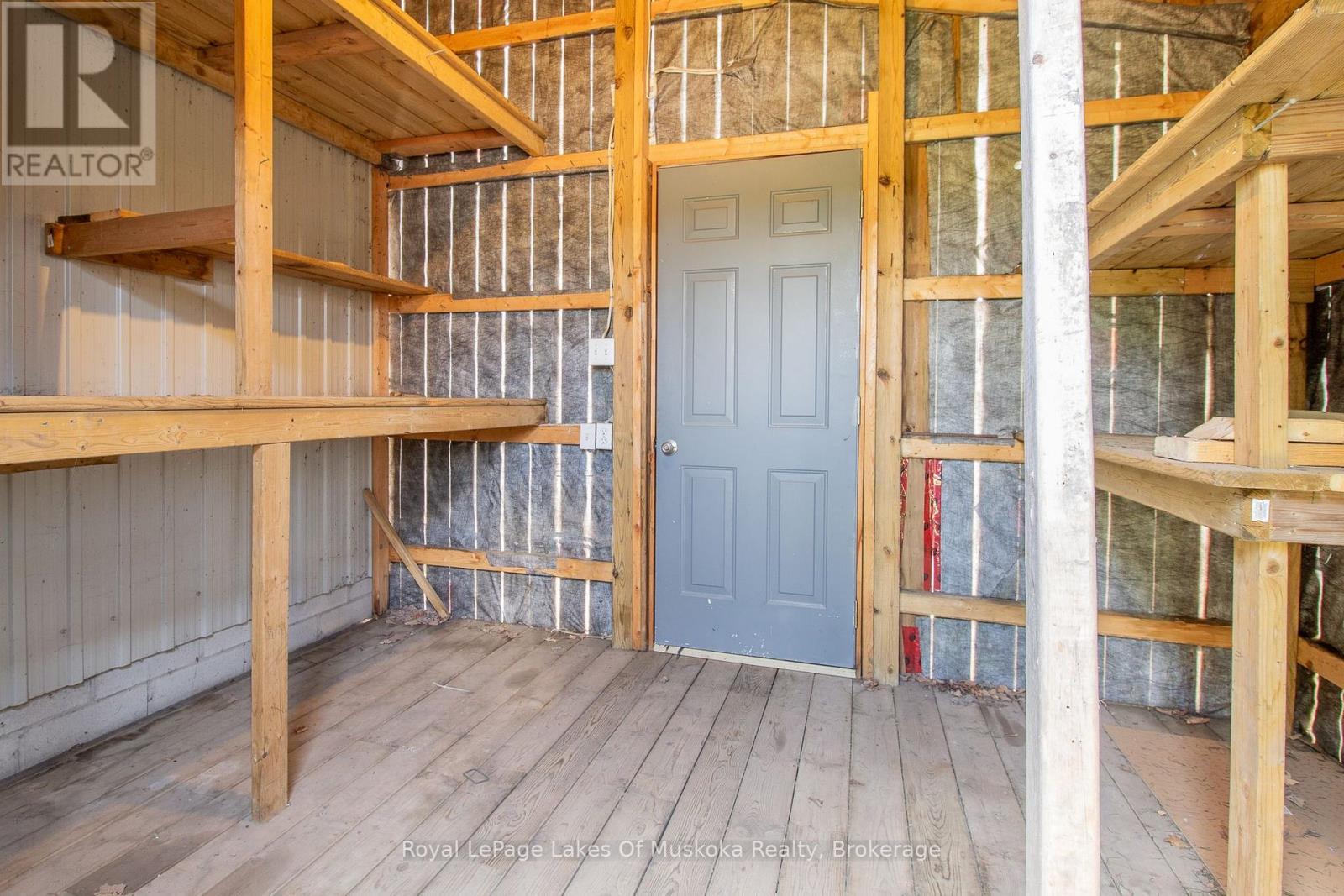4201 Huronia Road Property Photo 14