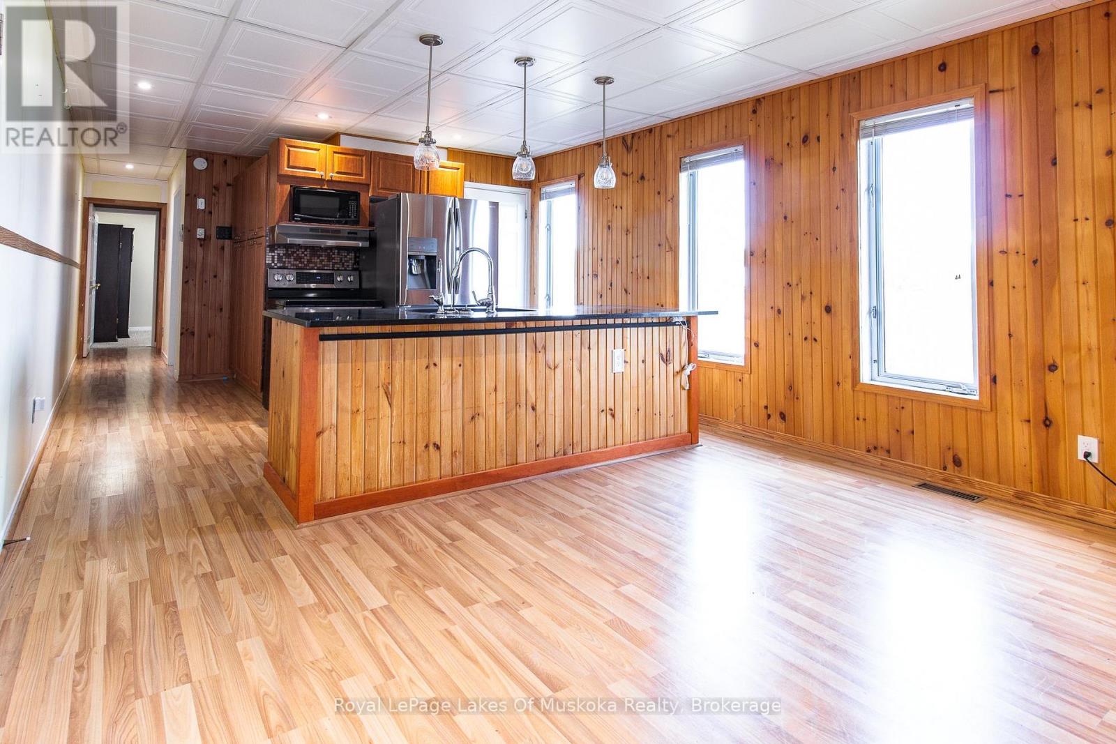 4201 Huronia Road Property Photo 18