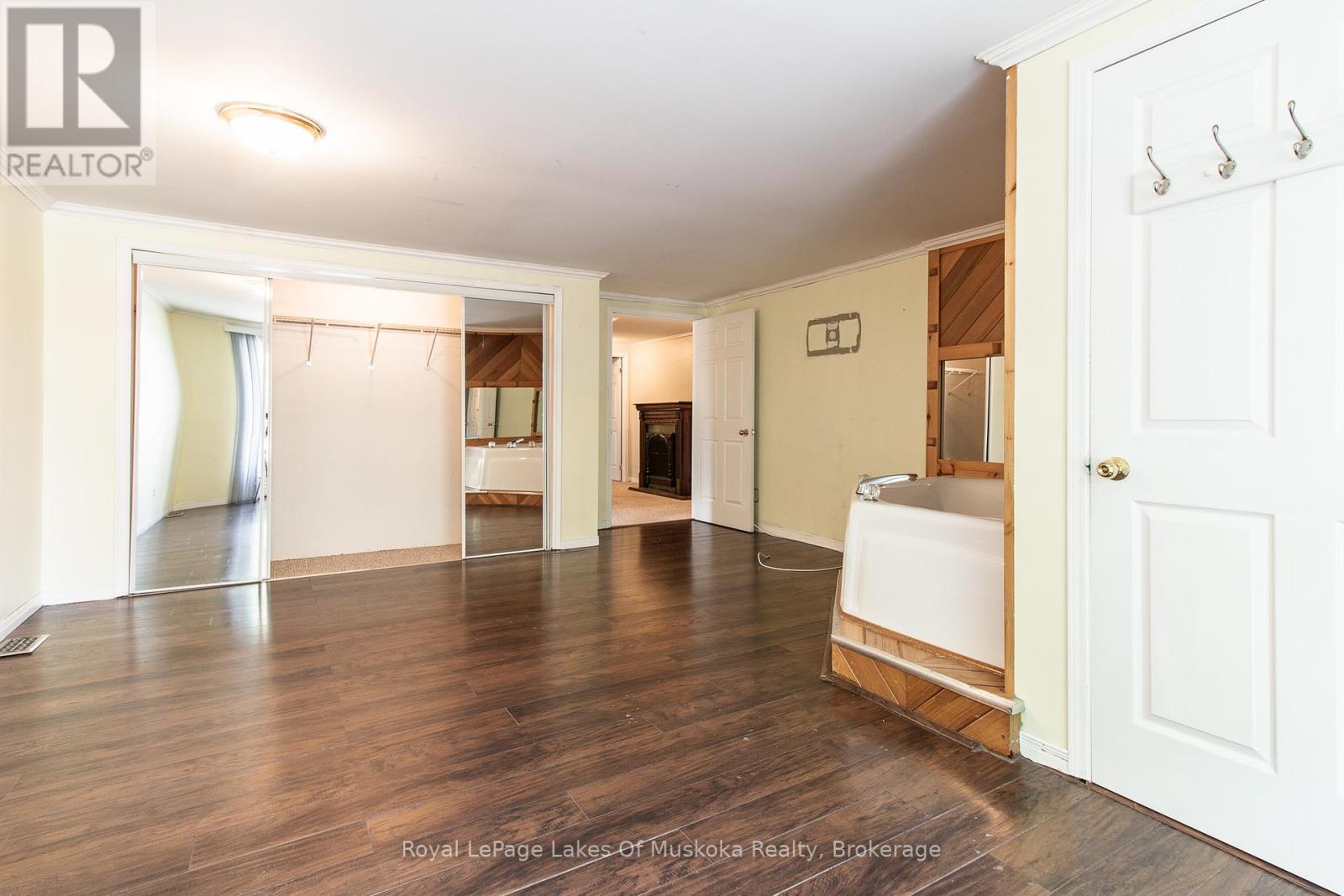 4201 Huronia Road Property Photo 31