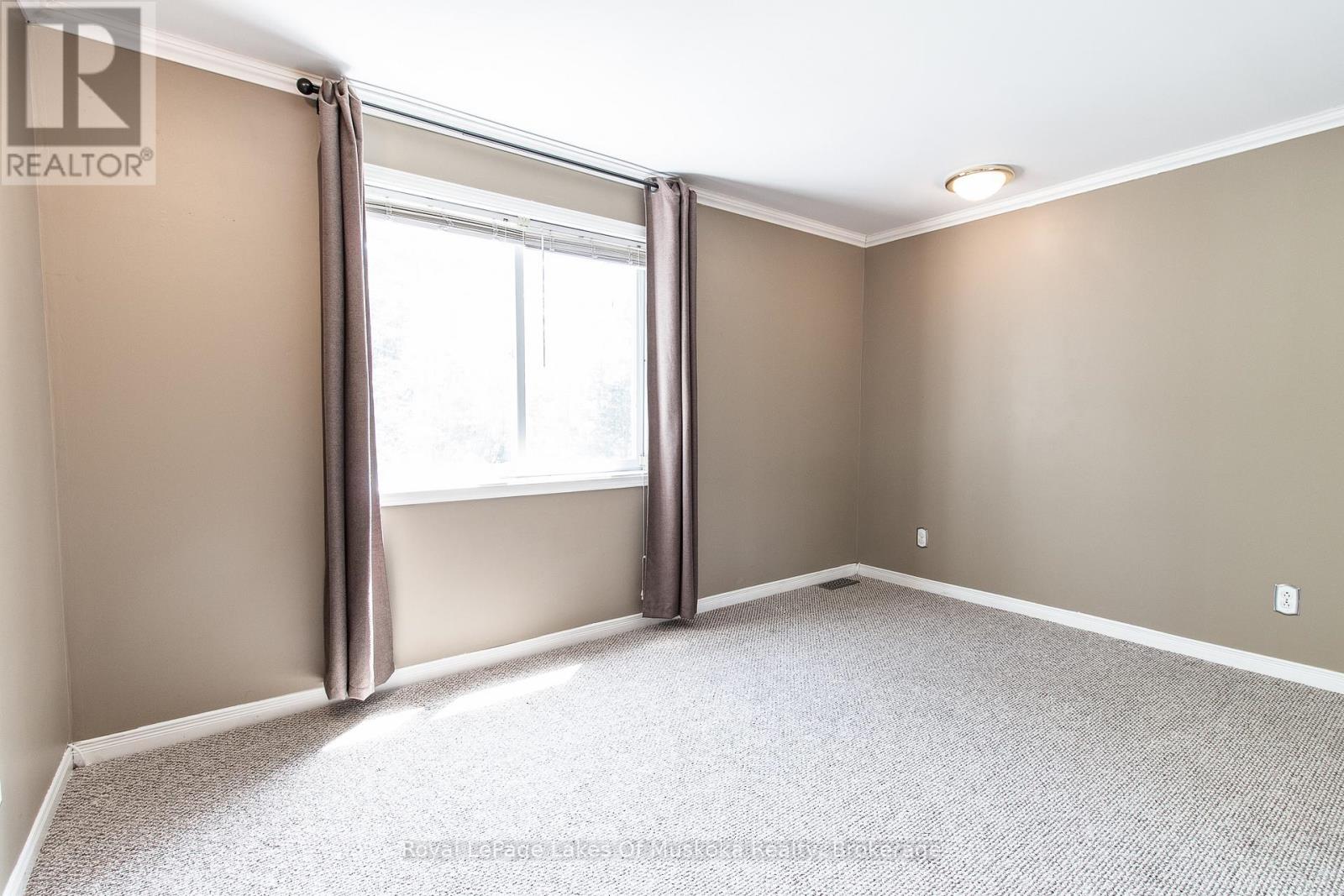 4201 Huronia Road Property Photo 33