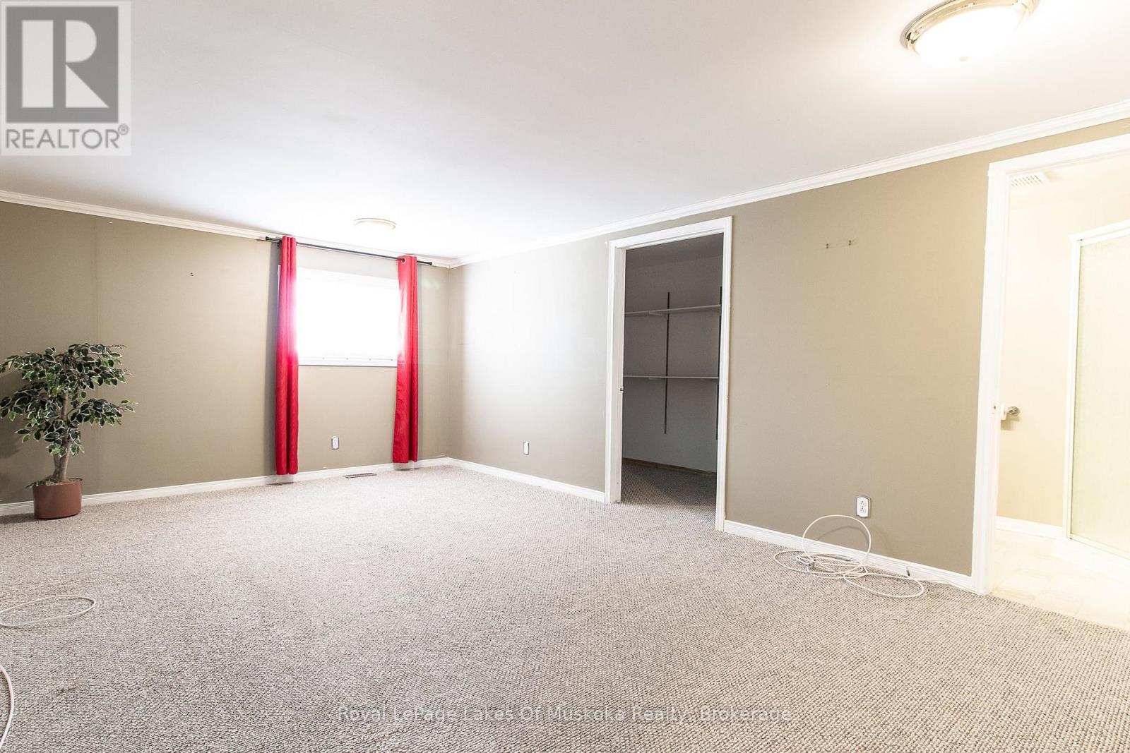 4201 Huronia Road Property Photo 35