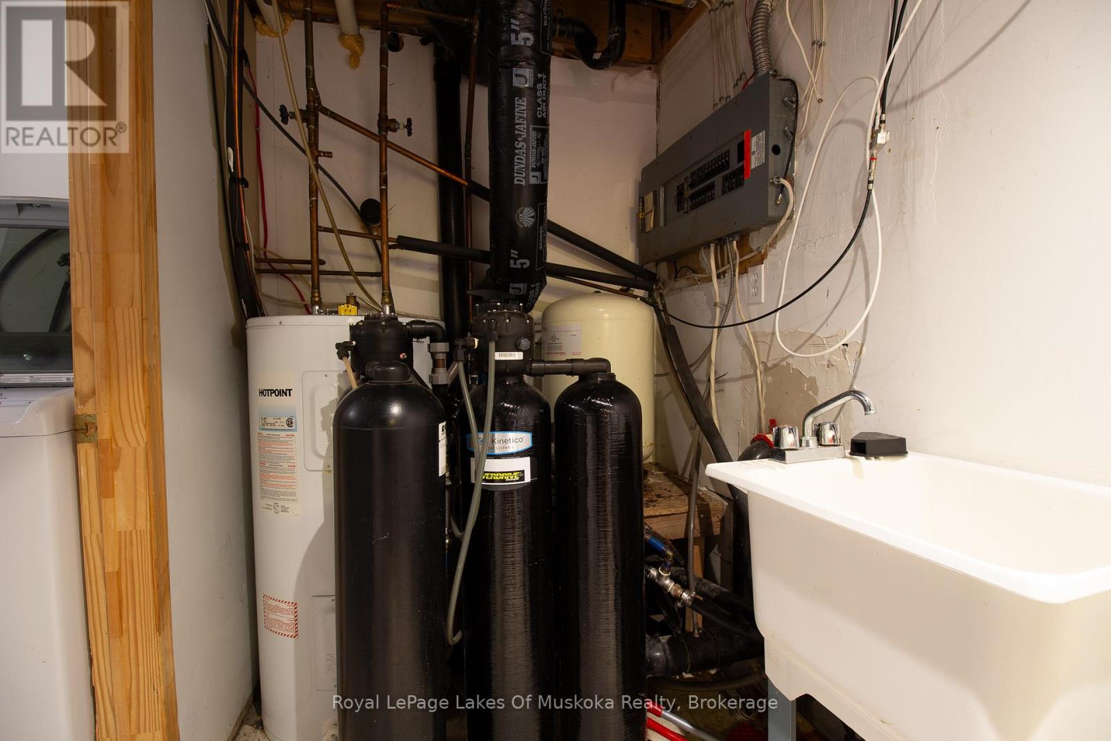 4201 Huronia Road Property Photo 44
