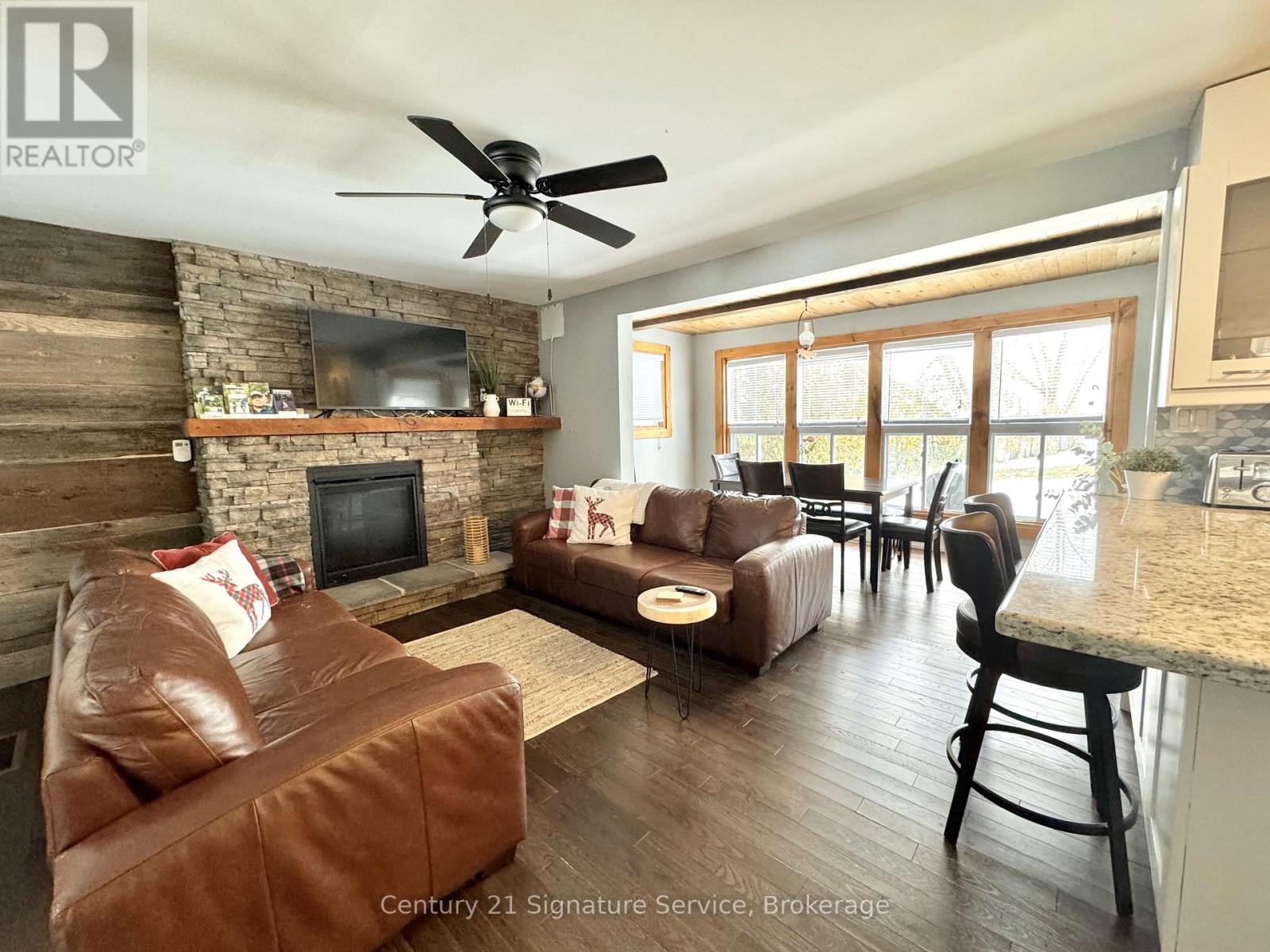 127 Maskinonge Road Property Photo 11