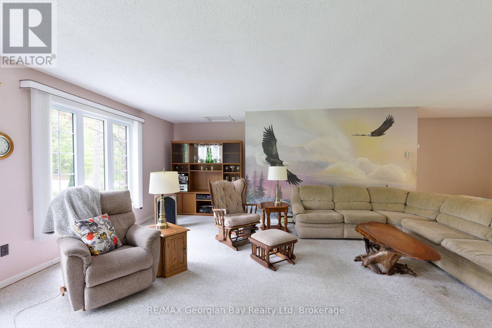1 Lindale Avenue Property Photo 25