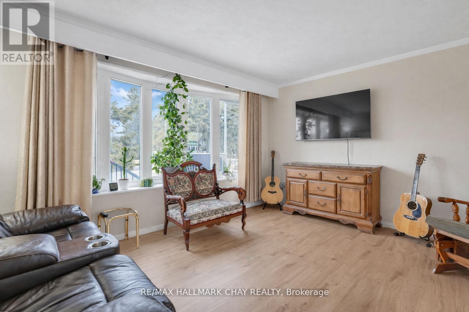 8315 93 Highway Property Photo 11