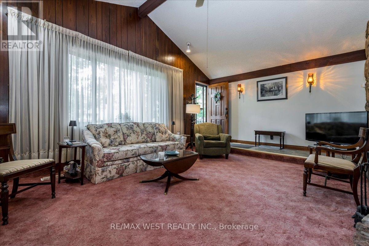 189 Park Road Property Photo 3