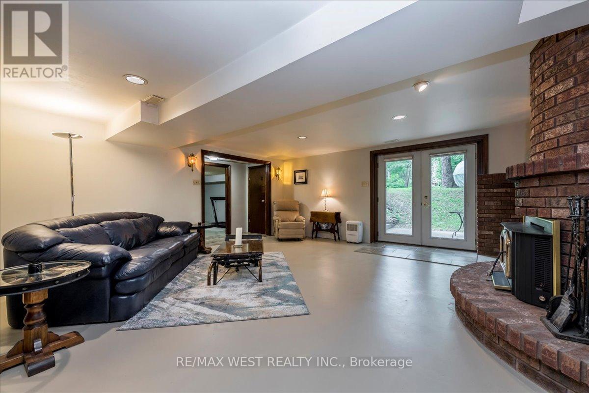 189 Park Road Property Photo 15