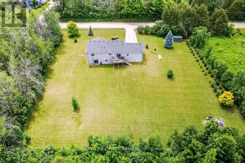 5051 Sideroad 25 Property Photo 4