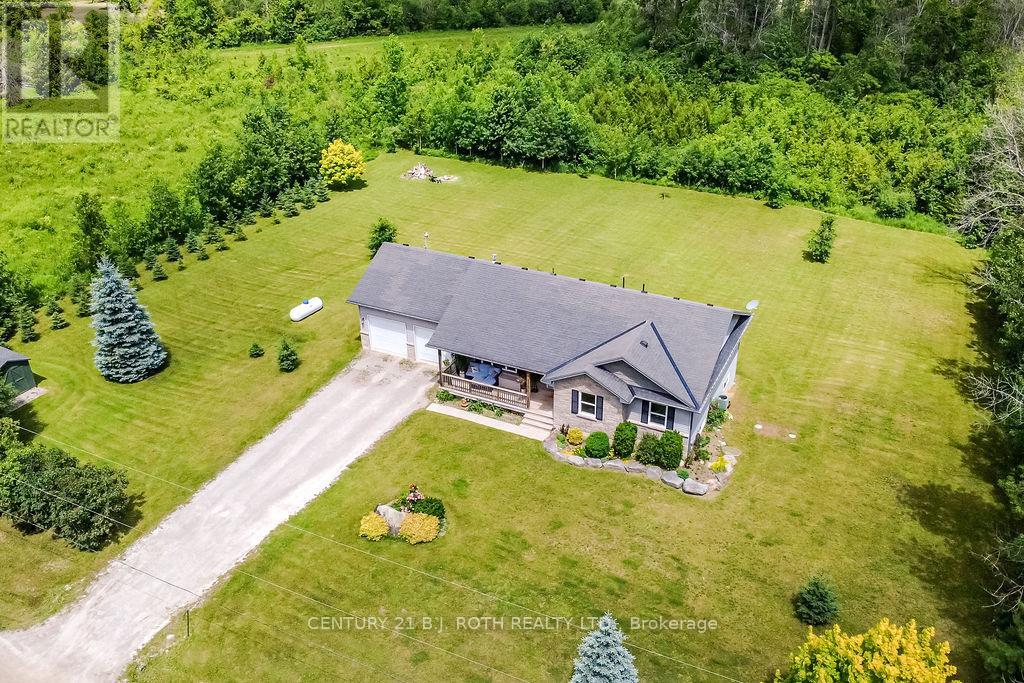 5051 Sideroad 25 Property Photo 7
