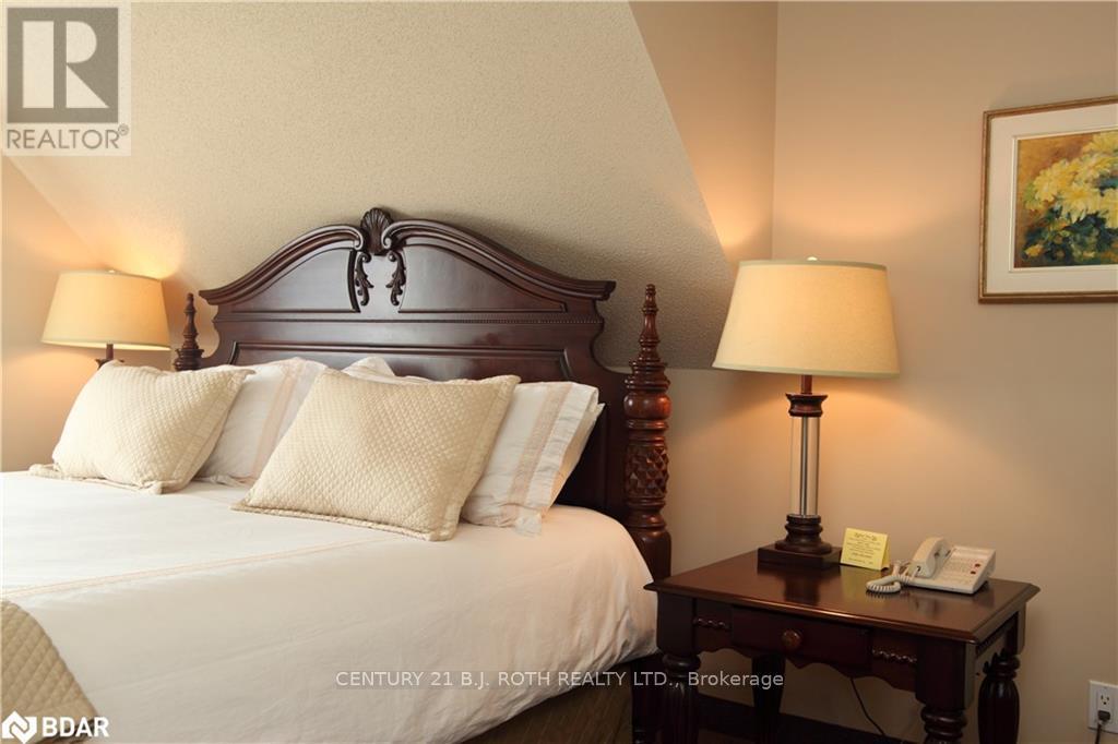1 Berczy Street Property Photo 9