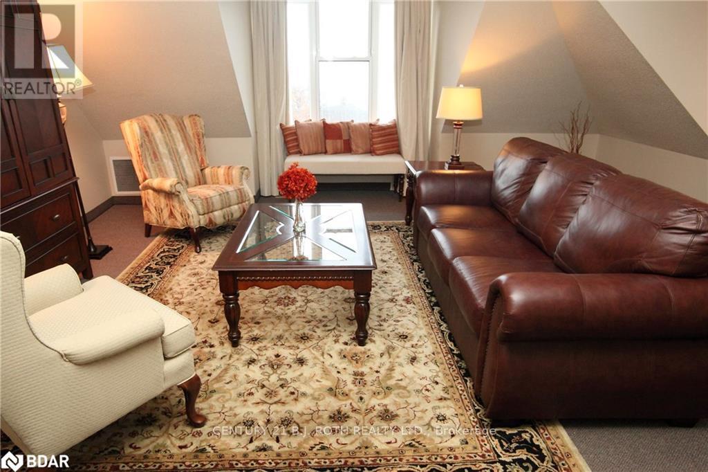 1 Berczy Street Property Photo 14