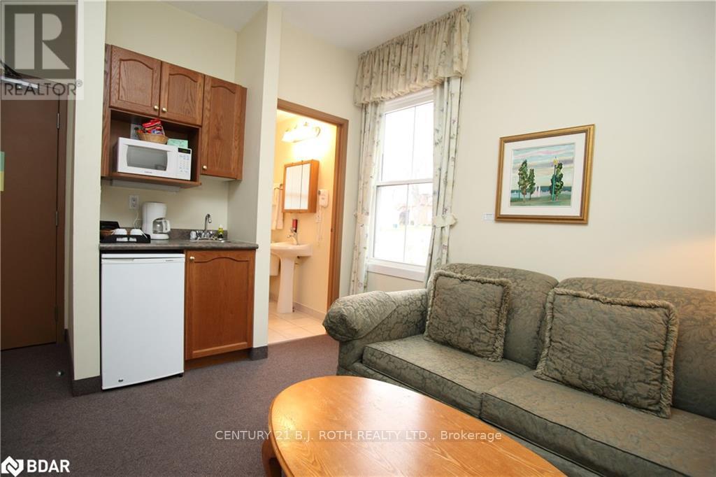 1 Berczy Street Property Photo 23
