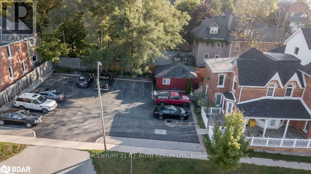 1 Berczy Street Property Photo 5