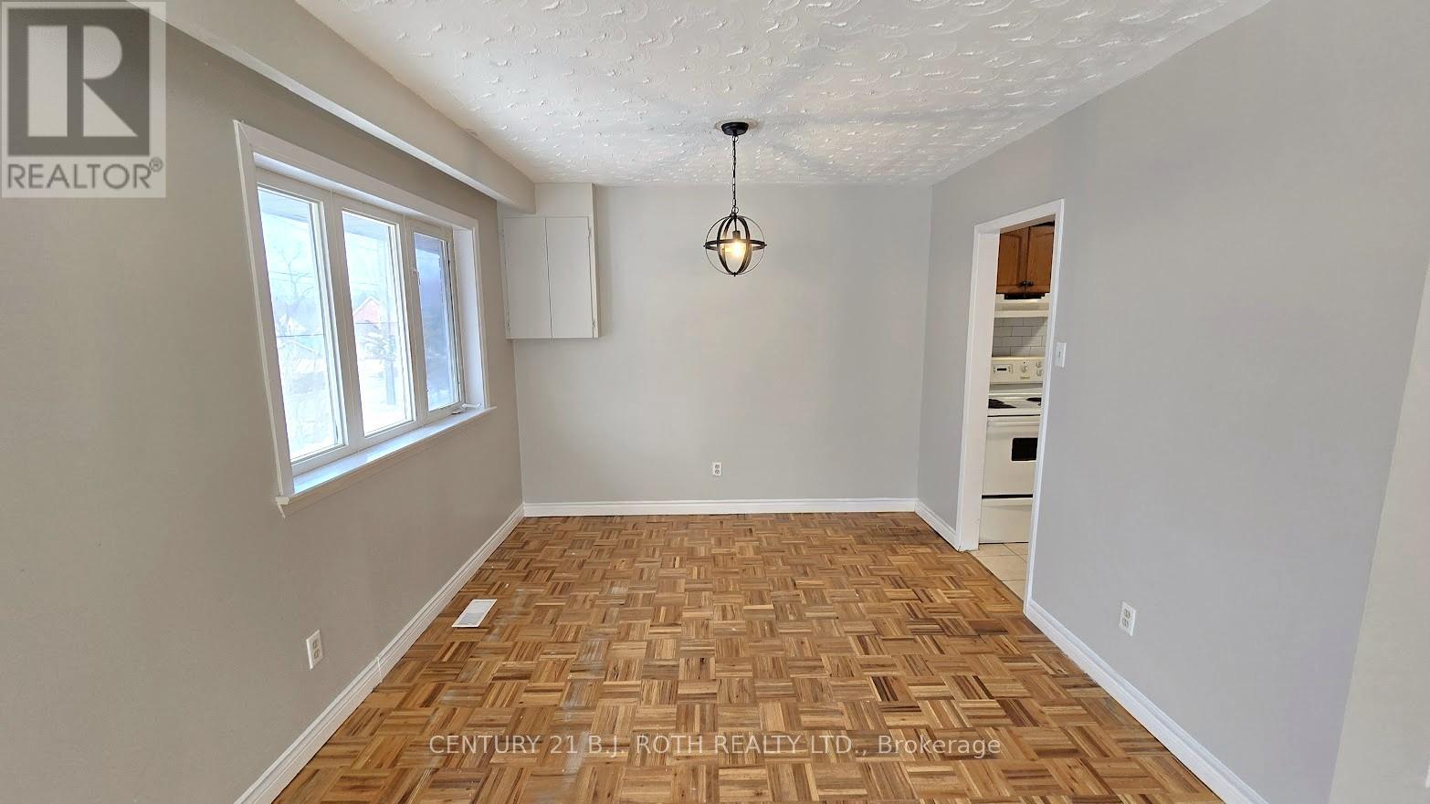 Upper - 41 Bayview Drive Property Photo 6