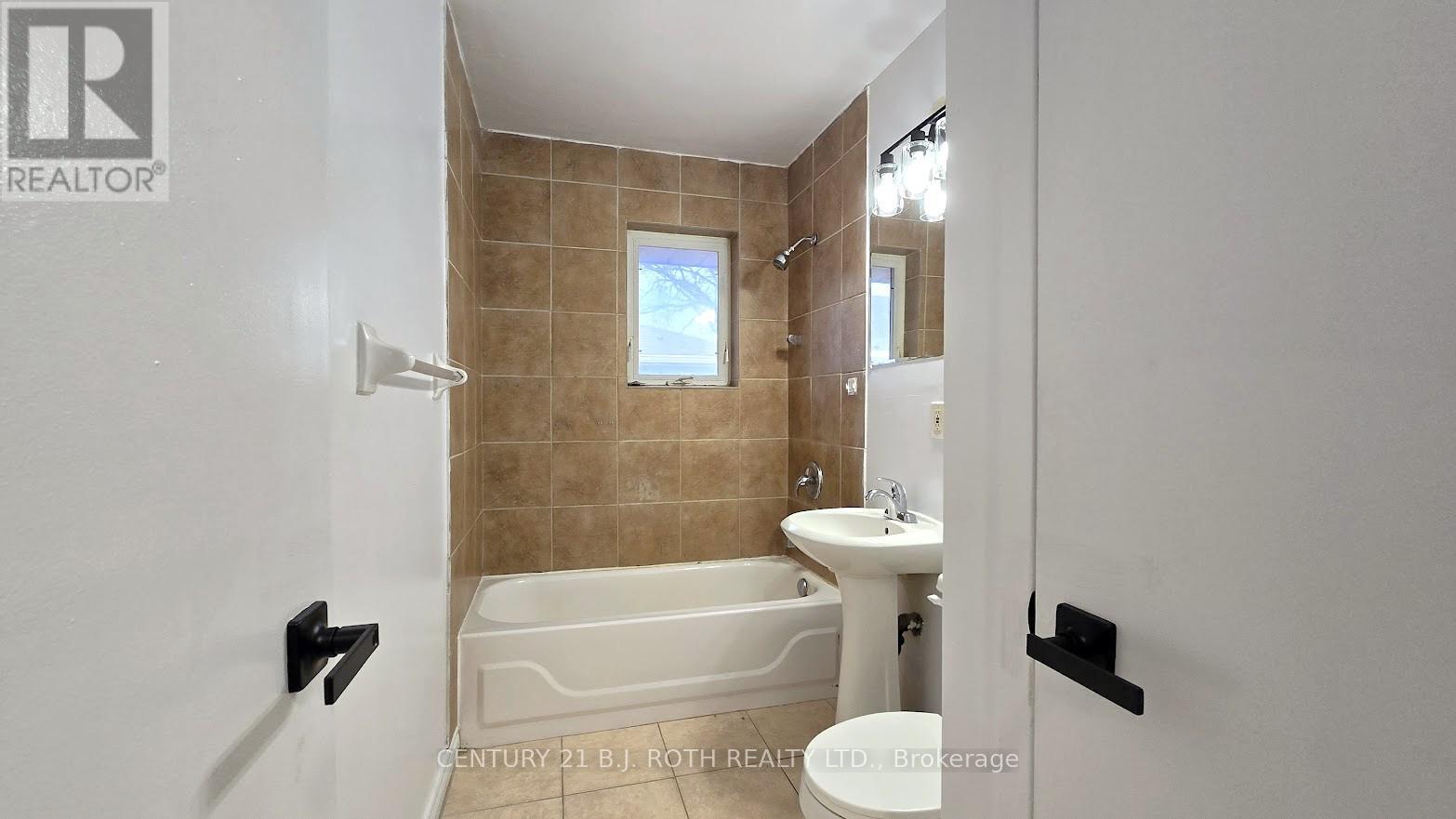 Upper - 41 Bayview Drive Property Photo 21