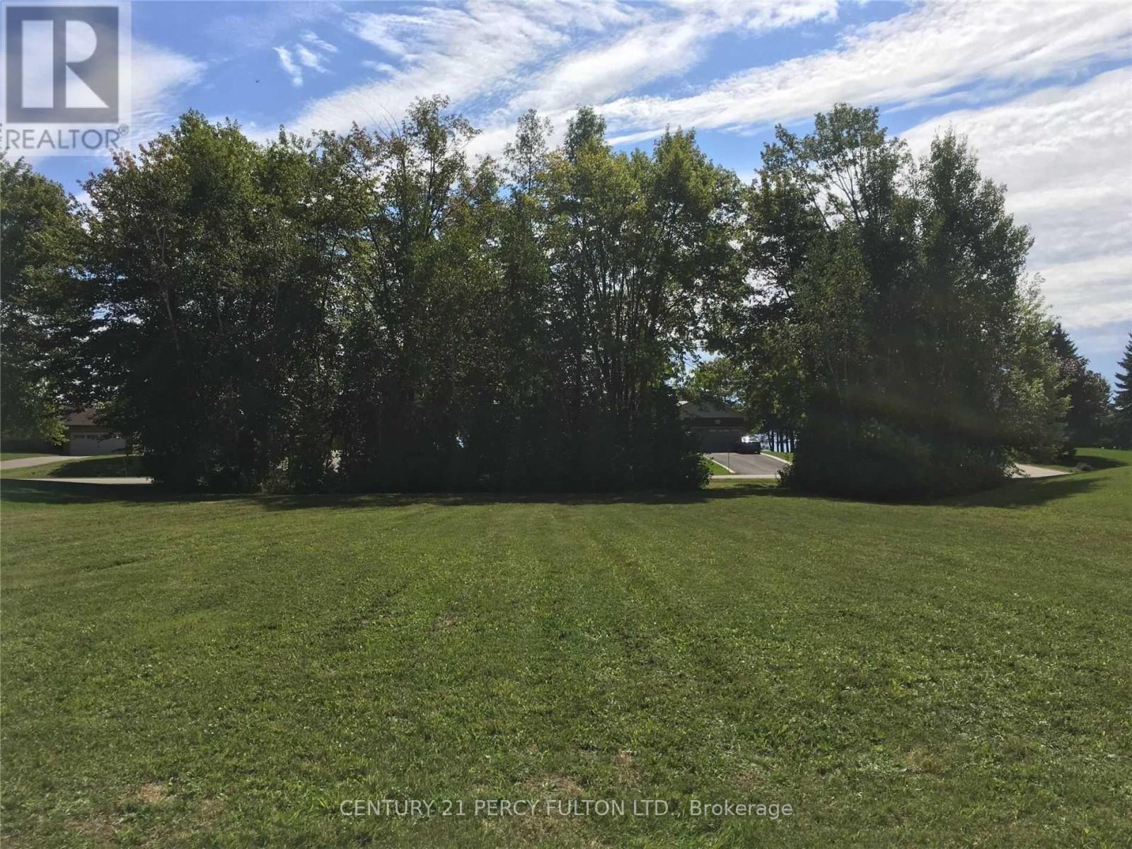 81 Bayshore Drive Property Photo 3
