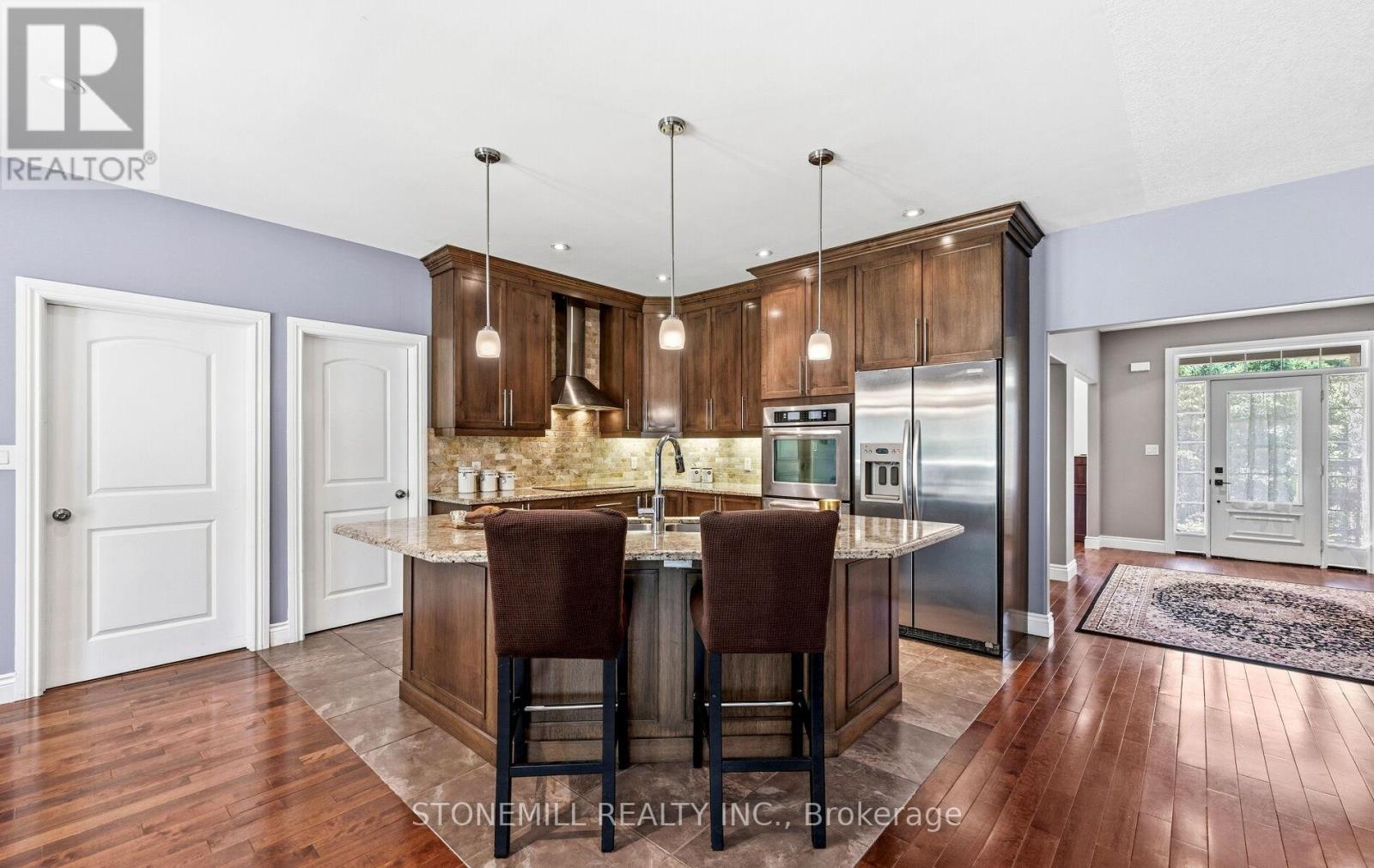 868 Eastdale Drive Property Photo 10