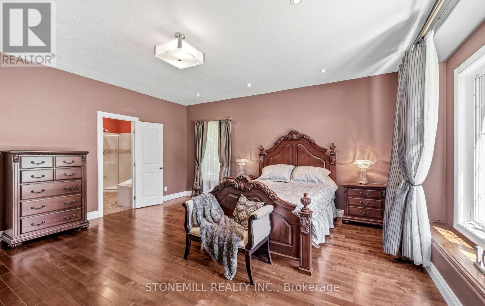 868 Eastdale Drive Property Photo 17