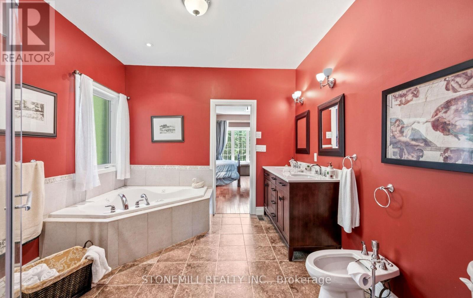 868 Eastdale Drive Property Photo 20