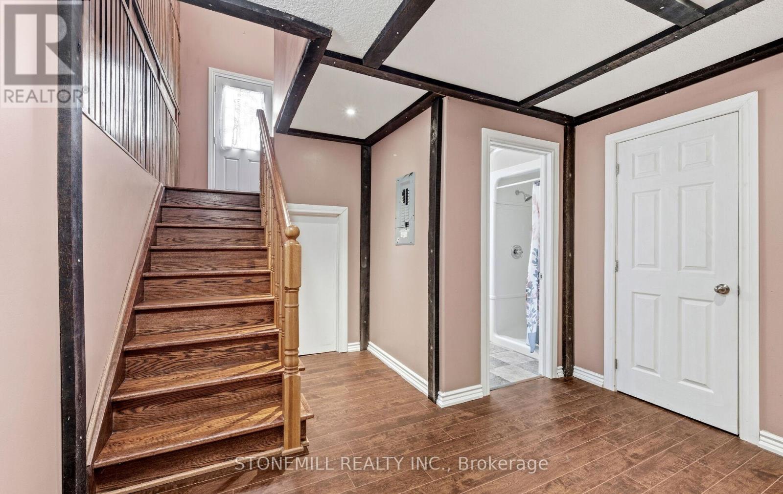 868 Eastdale Drive Property Photo 39