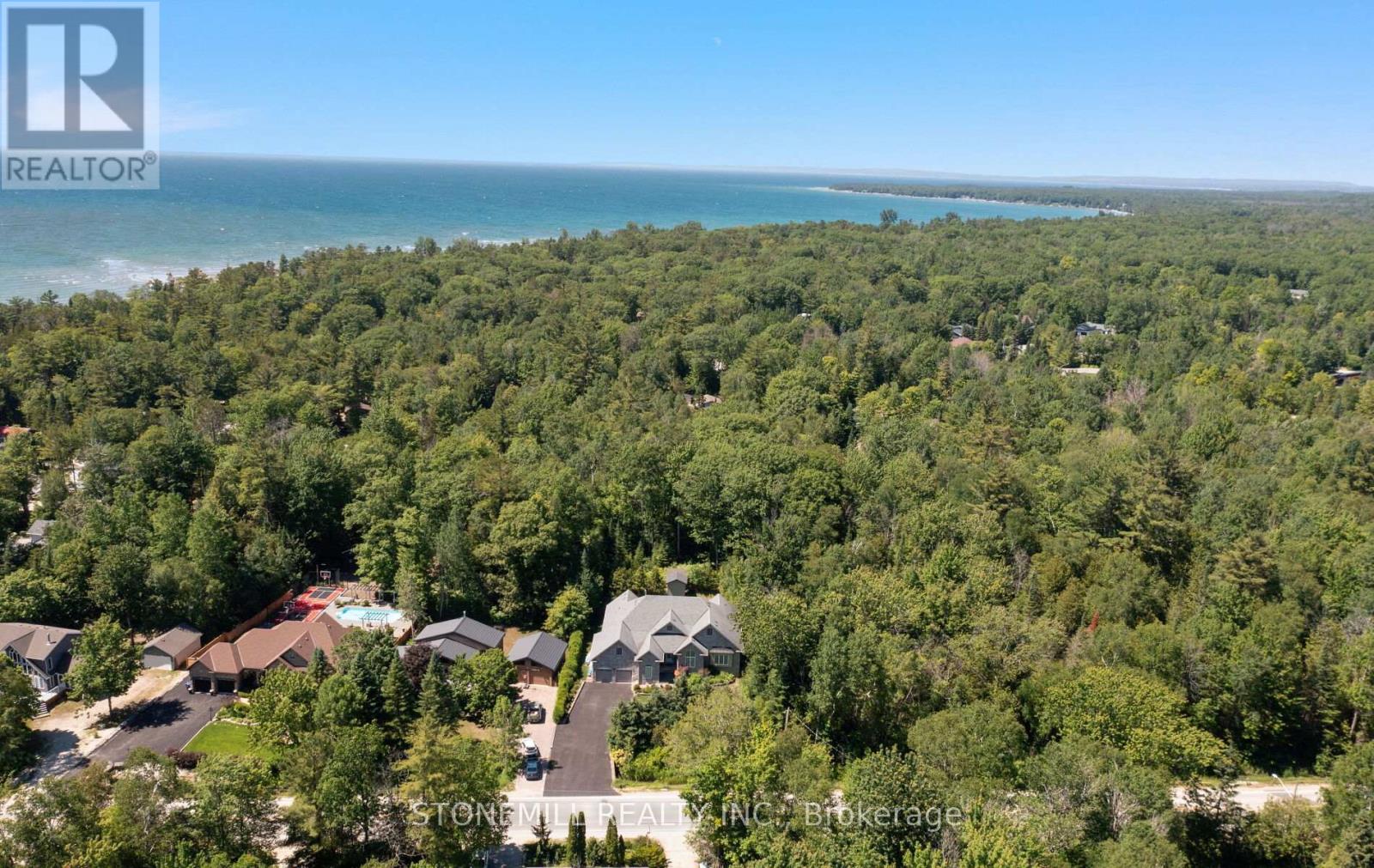 868 Eastdale Drive Property Photo 49