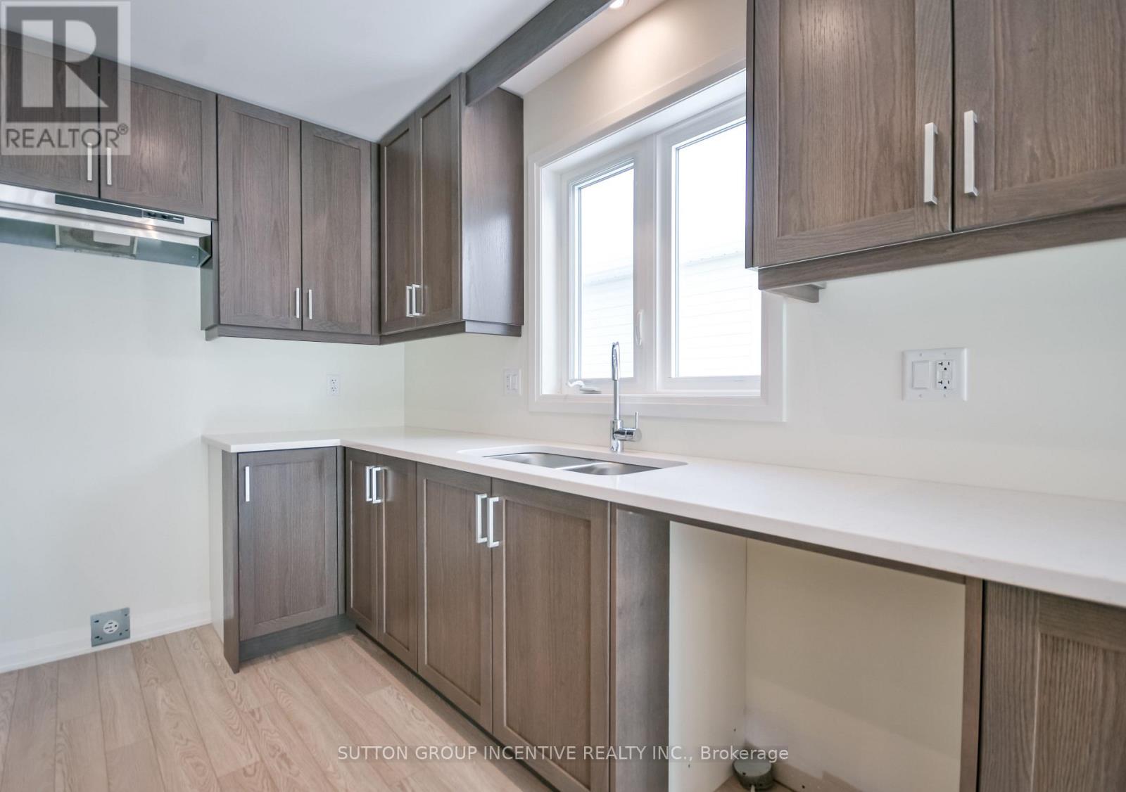 45 Harold Avenue Property Photo 18