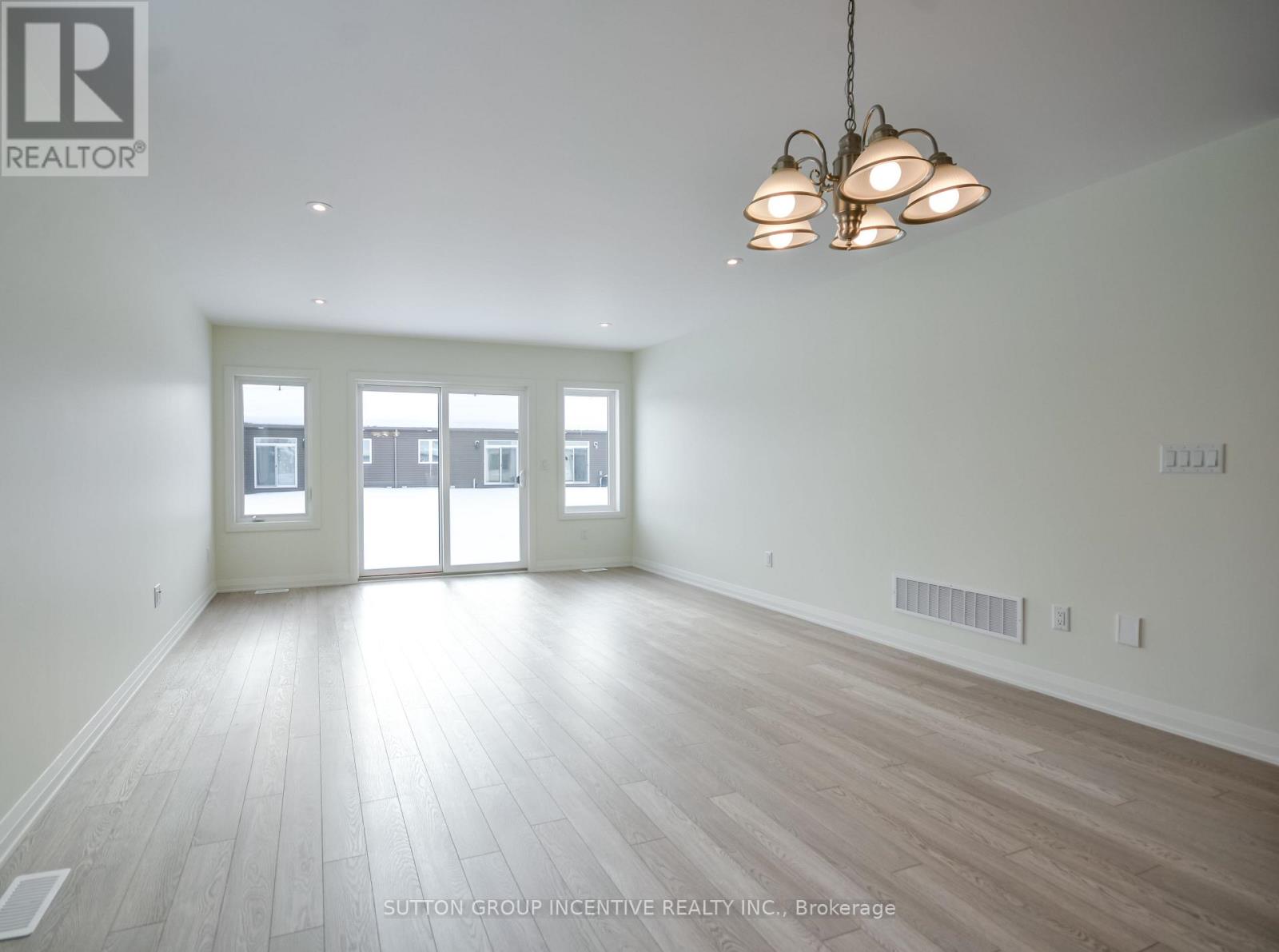 45 Harold Avenue Property Photo 21