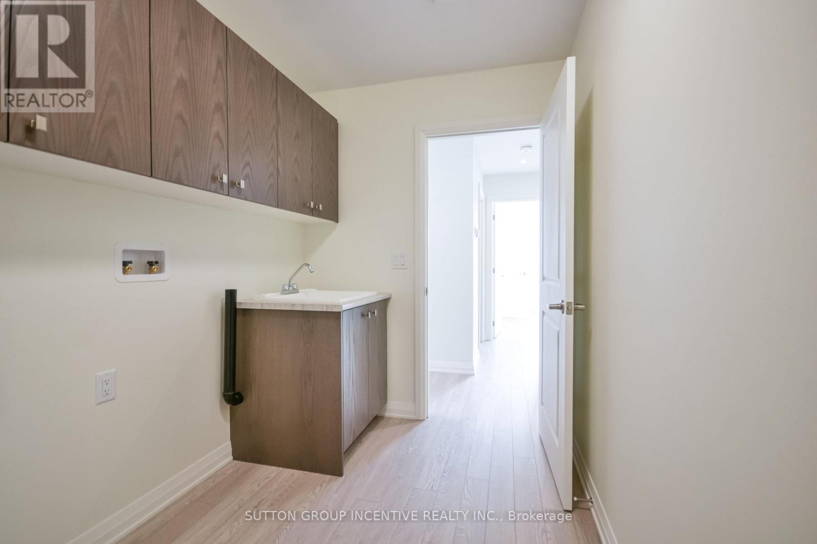 45 Harold Avenue Property Photo 30