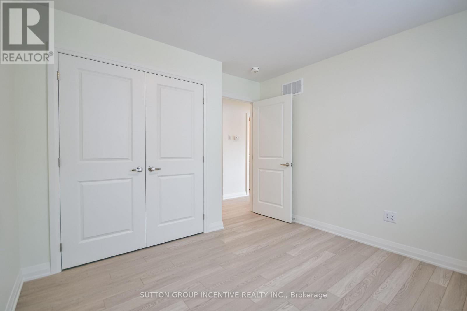 45 Harold Avenue Property Photo 33