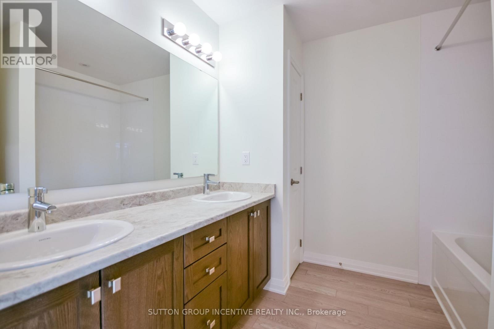 45 Harold Avenue Property Photo 35