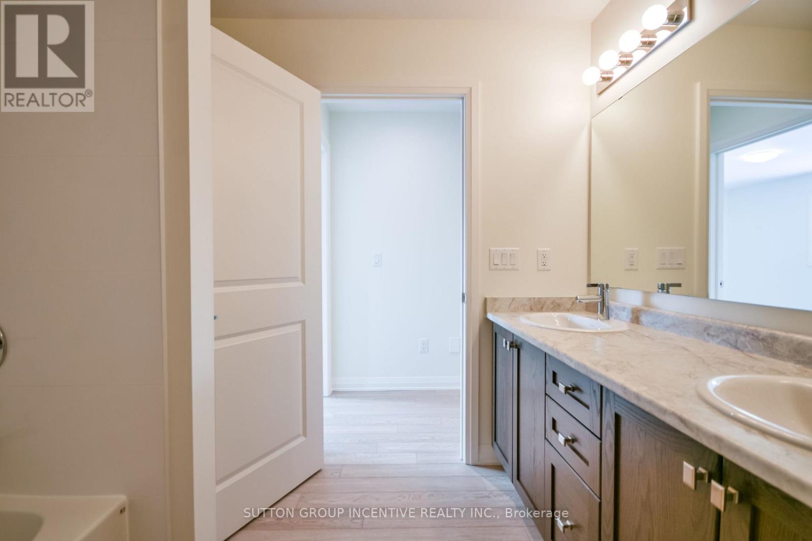 45 Harold Avenue Property Photo 36