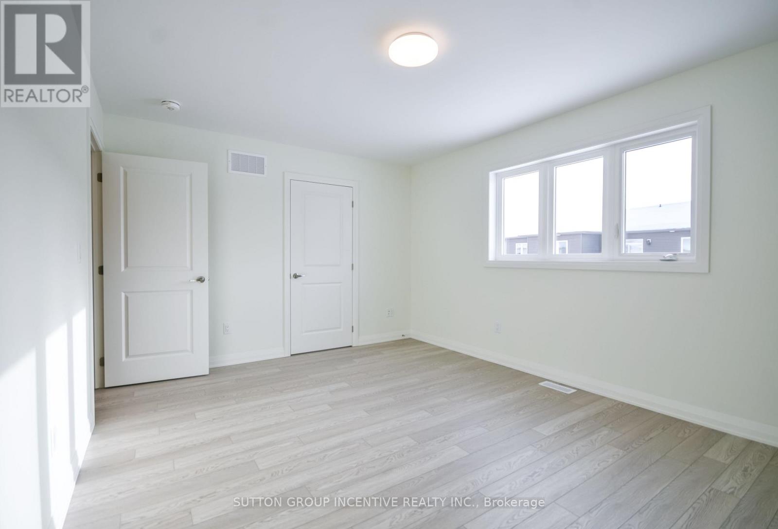 45 Harold Avenue Property Photo 40