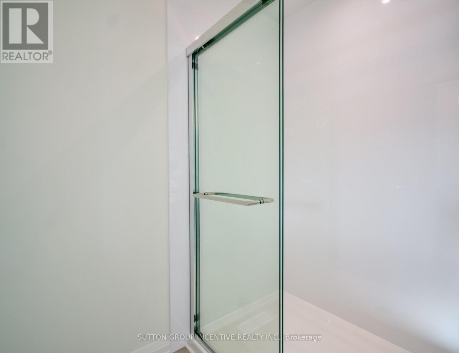 45 Harold Avenue Property Photo 44