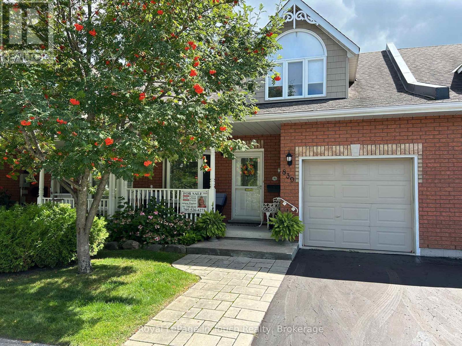 839 SARAH BOULEVARD Property Photo 1