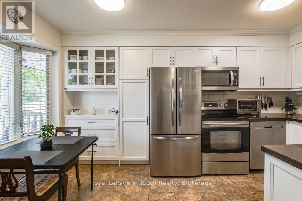 839 Sarah Boulevard Property Photo 6
