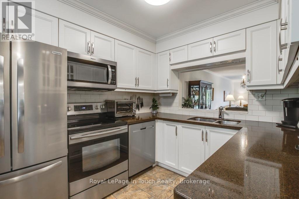 839 Sarah Boulevard Property Photo 7