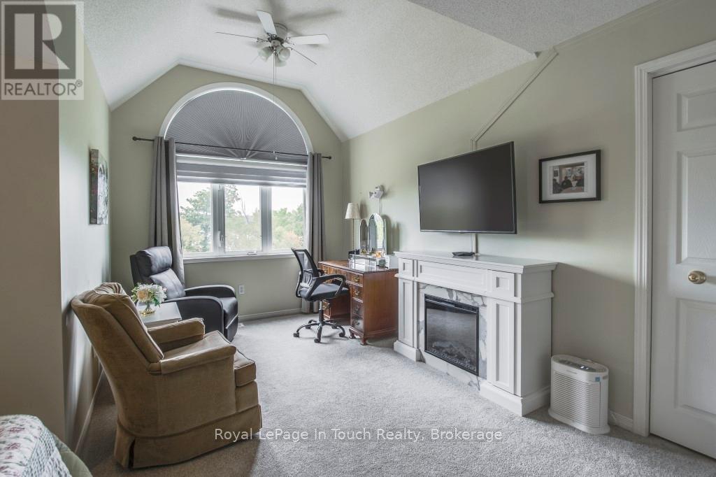 839 Sarah Boulevard Property Photo 11