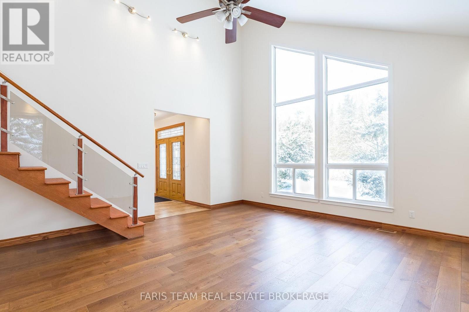 2384 Champlain Road Property Photo 15