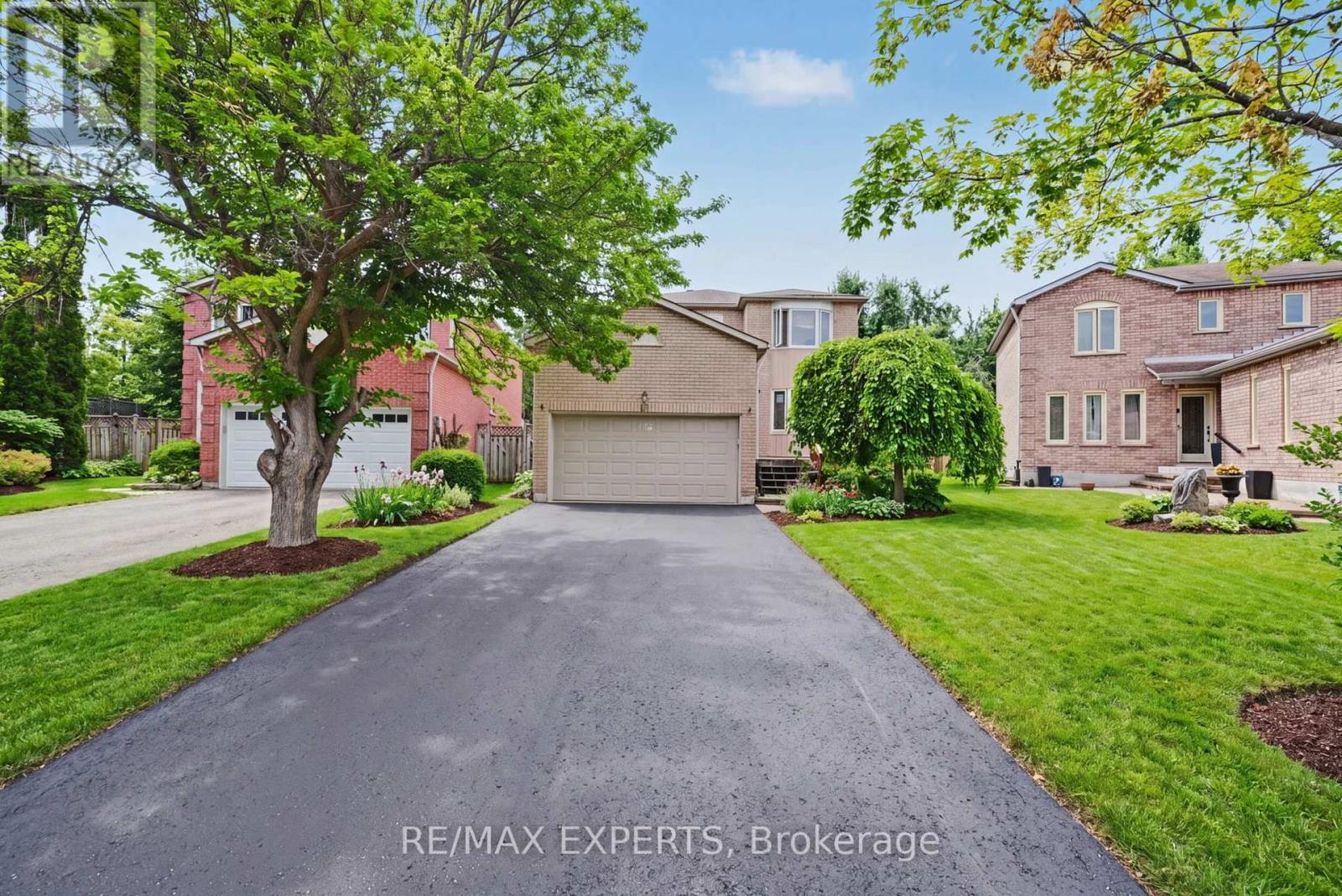 45 BLAIR CRESCENT