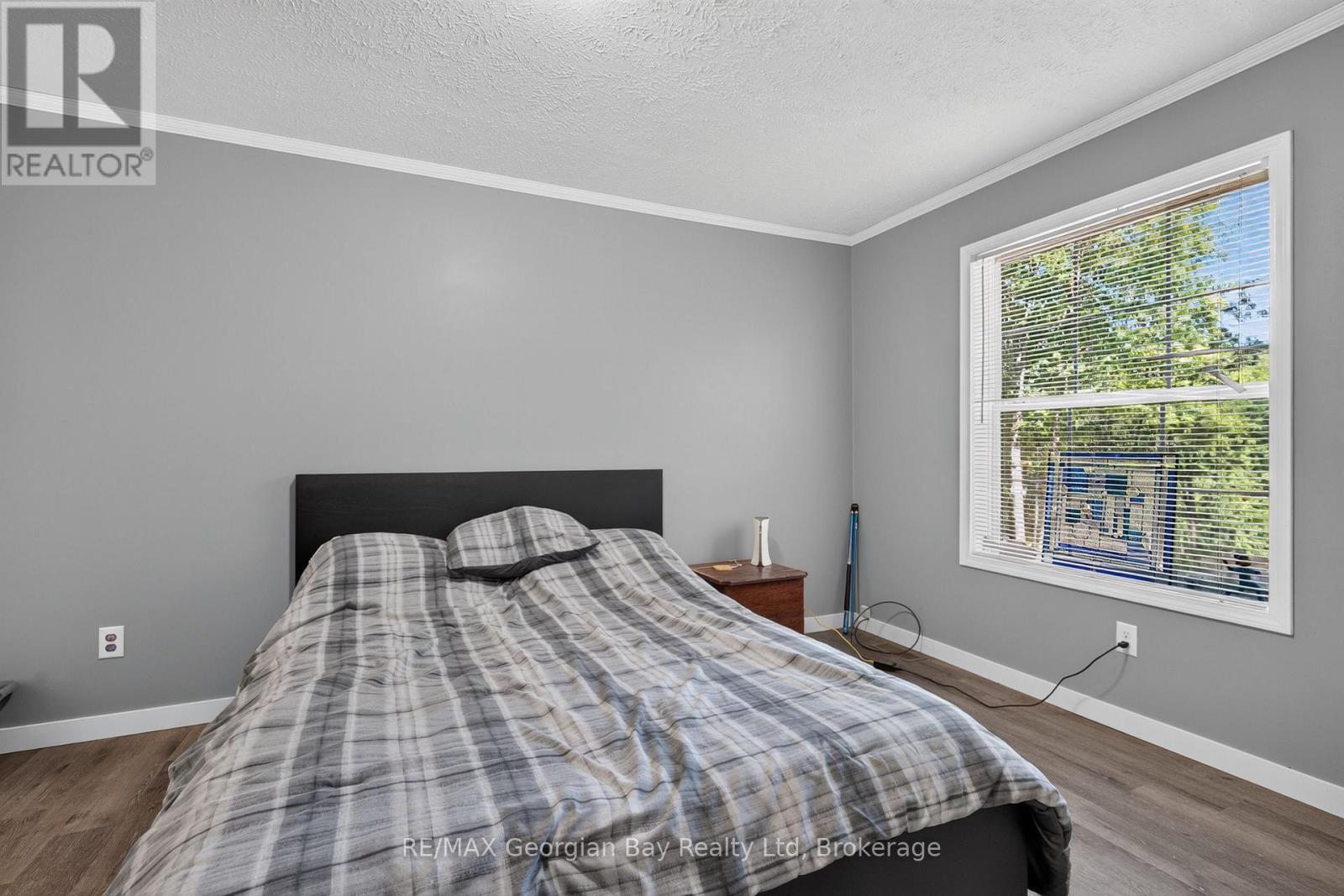 927 Vindin Street Property Photo 8