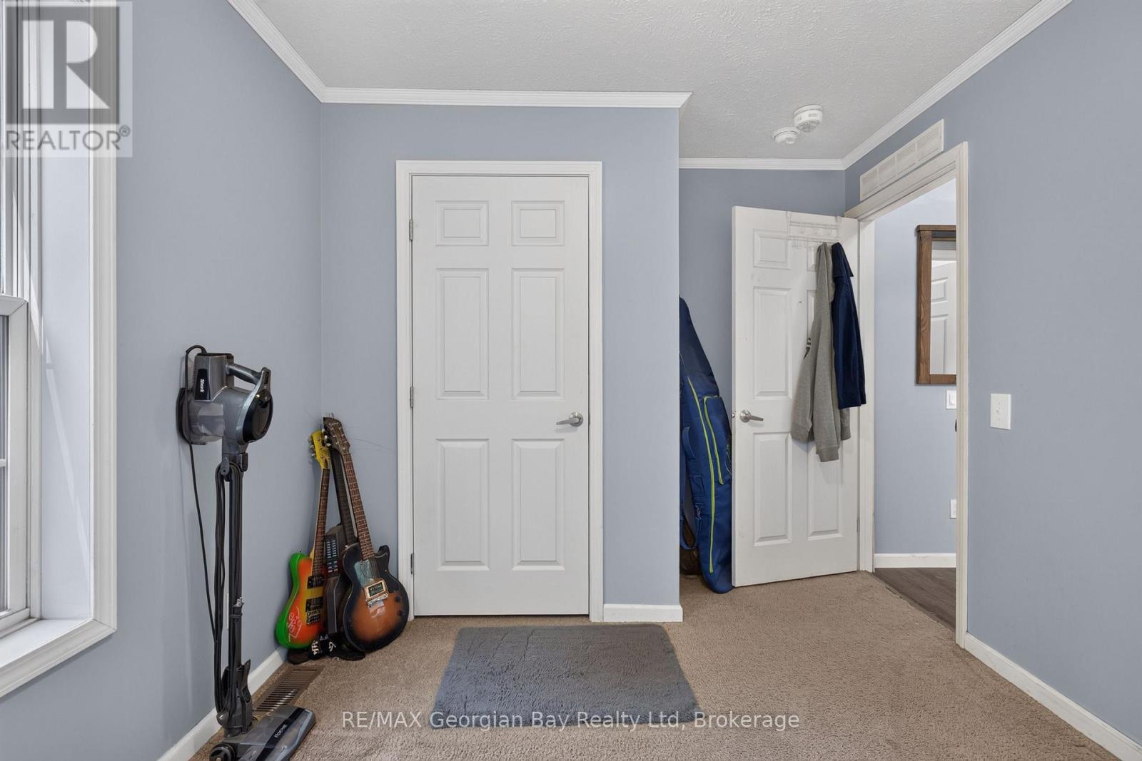 927 Vindin Street Property Photo 15