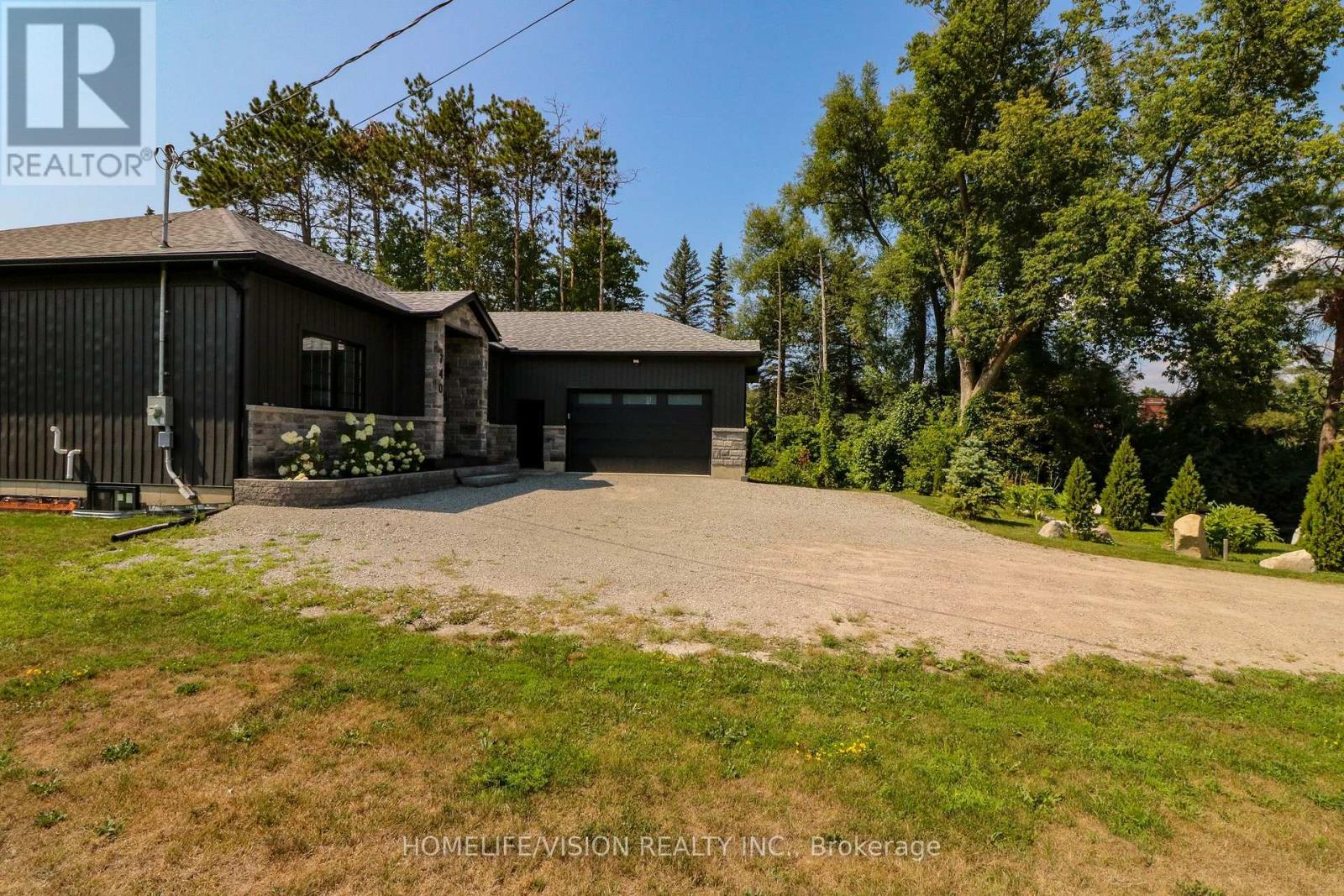 740 Midland Avenue Property Photo 7