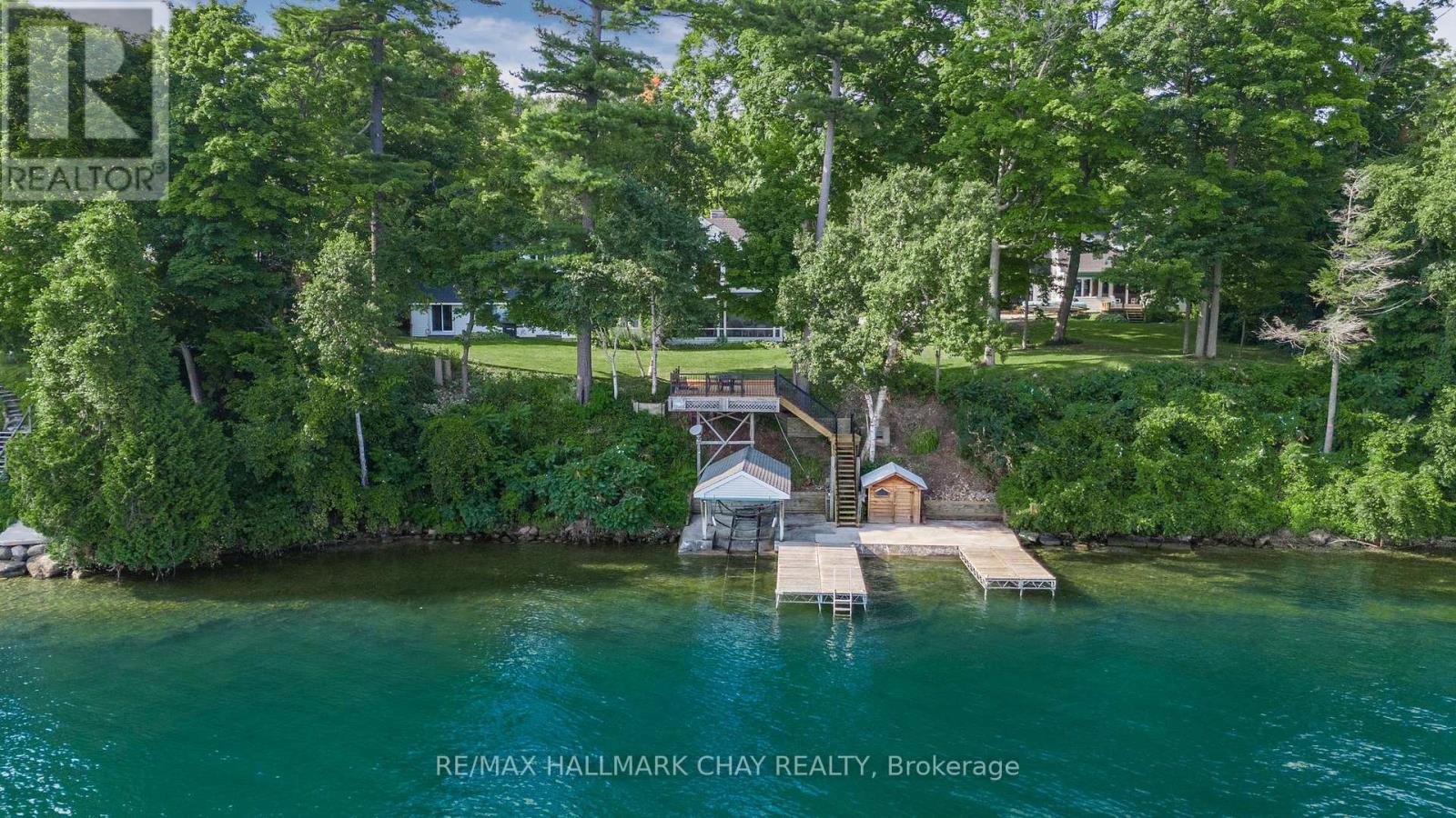 209 Bay Street Property Photo 1