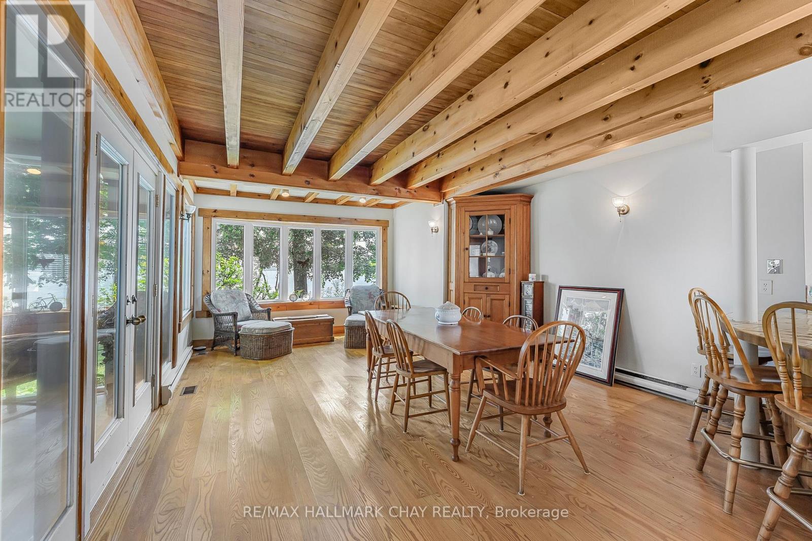 209 Bay Street Property Photo 12