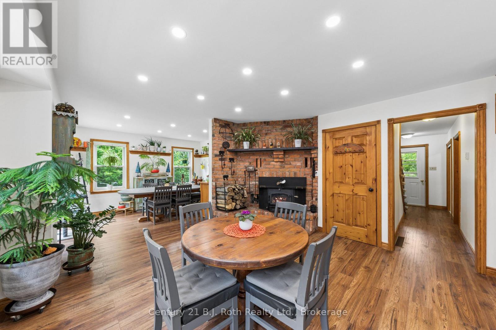 3147 Dalton Court Property Photo 12