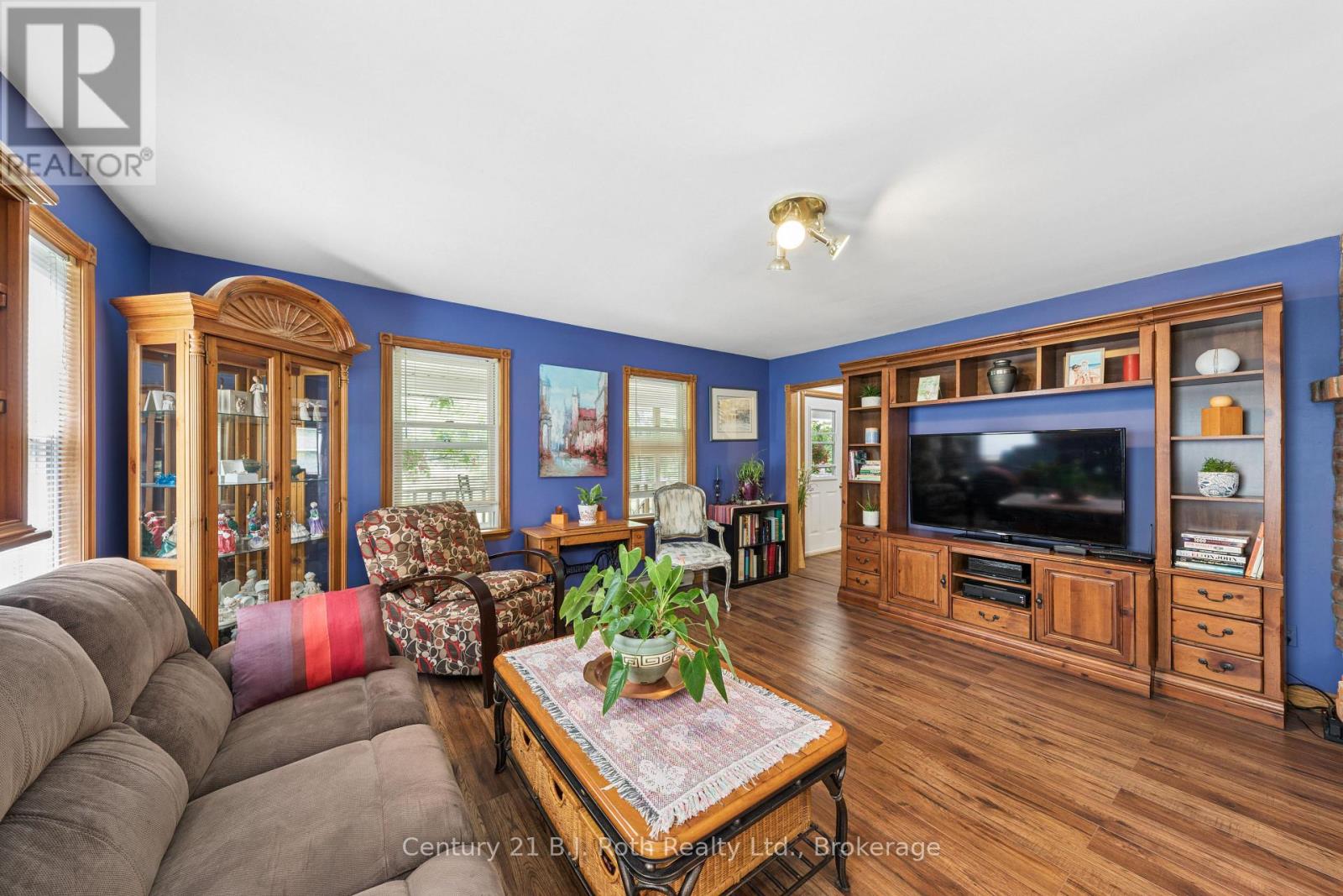 3147 Dalton Court Property Photo 16