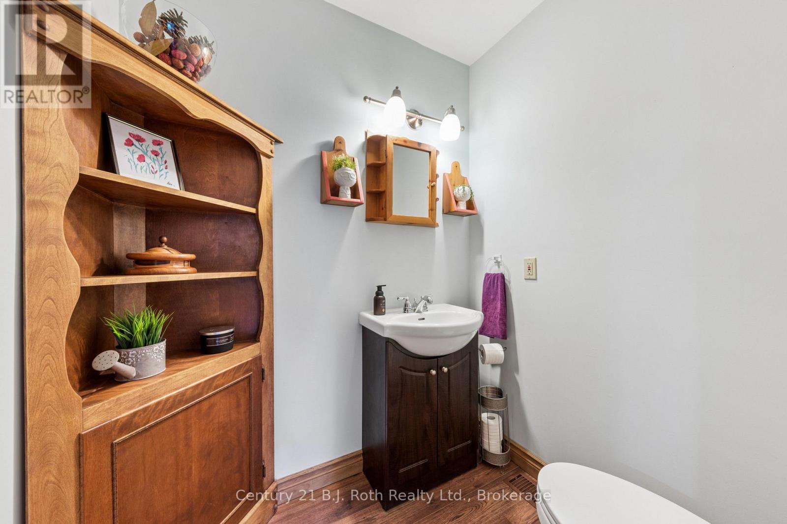3147 Dalton Court Property Photo 17
