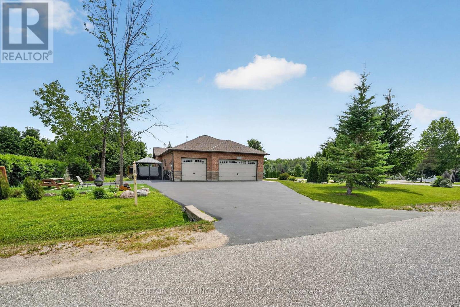 1 Galrich Court Property Photo 4
