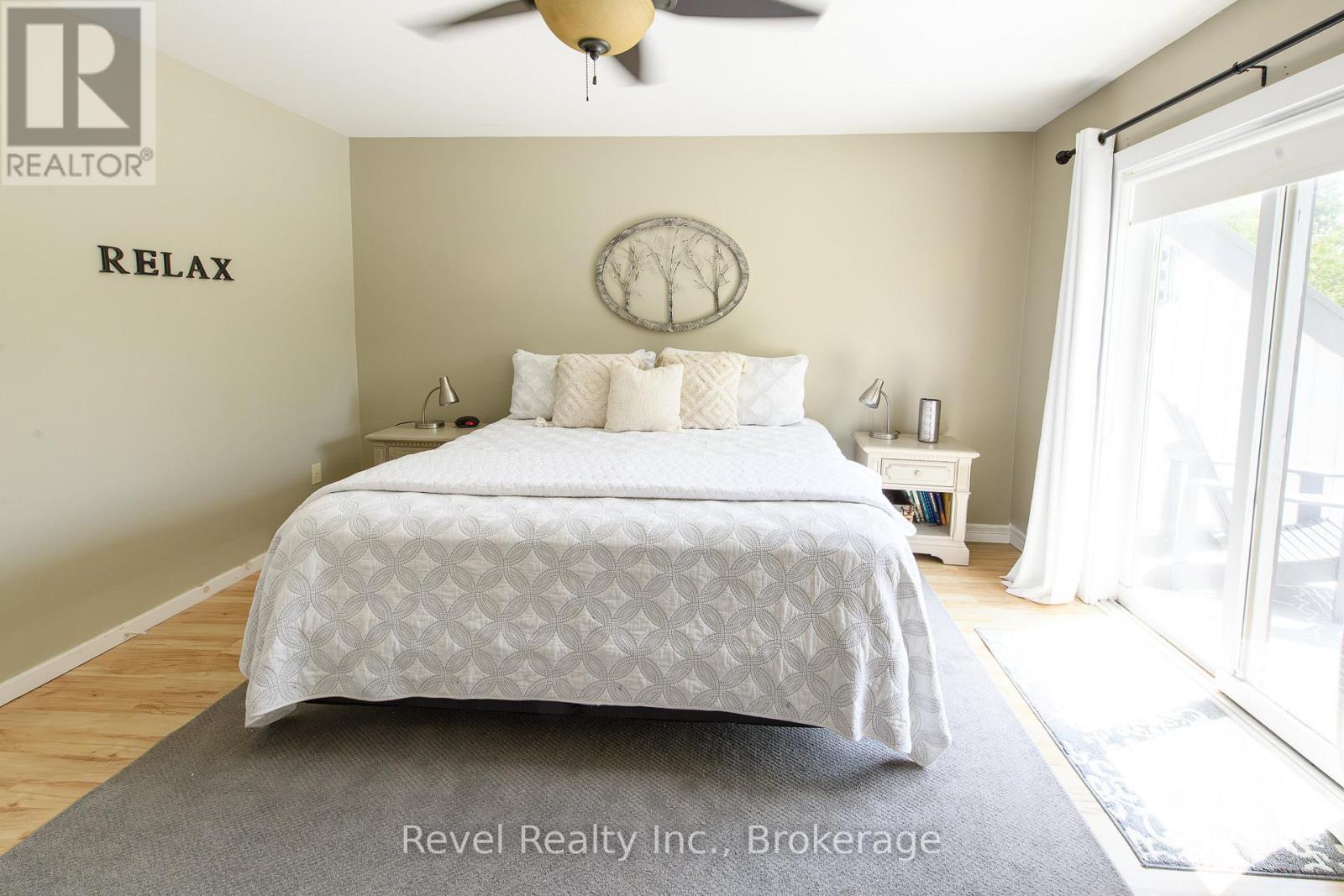 440 Oxbow Crescent W Property Photo 16