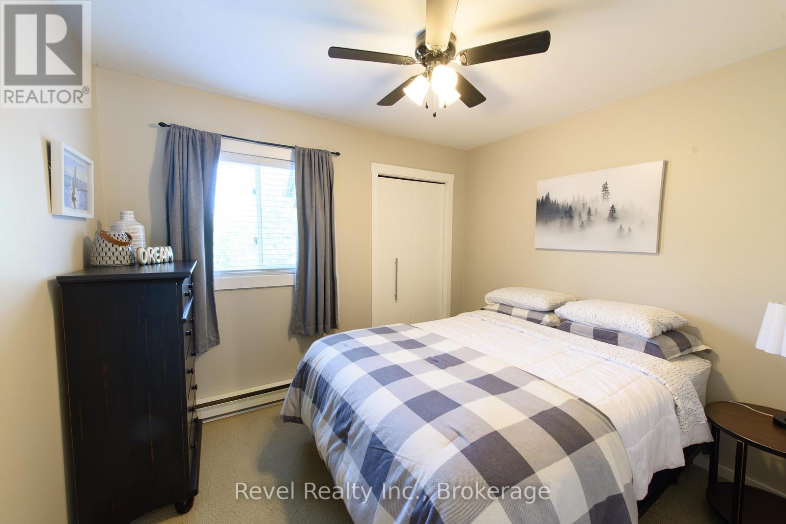 440 Oxbow Crescent W Property Photo 20